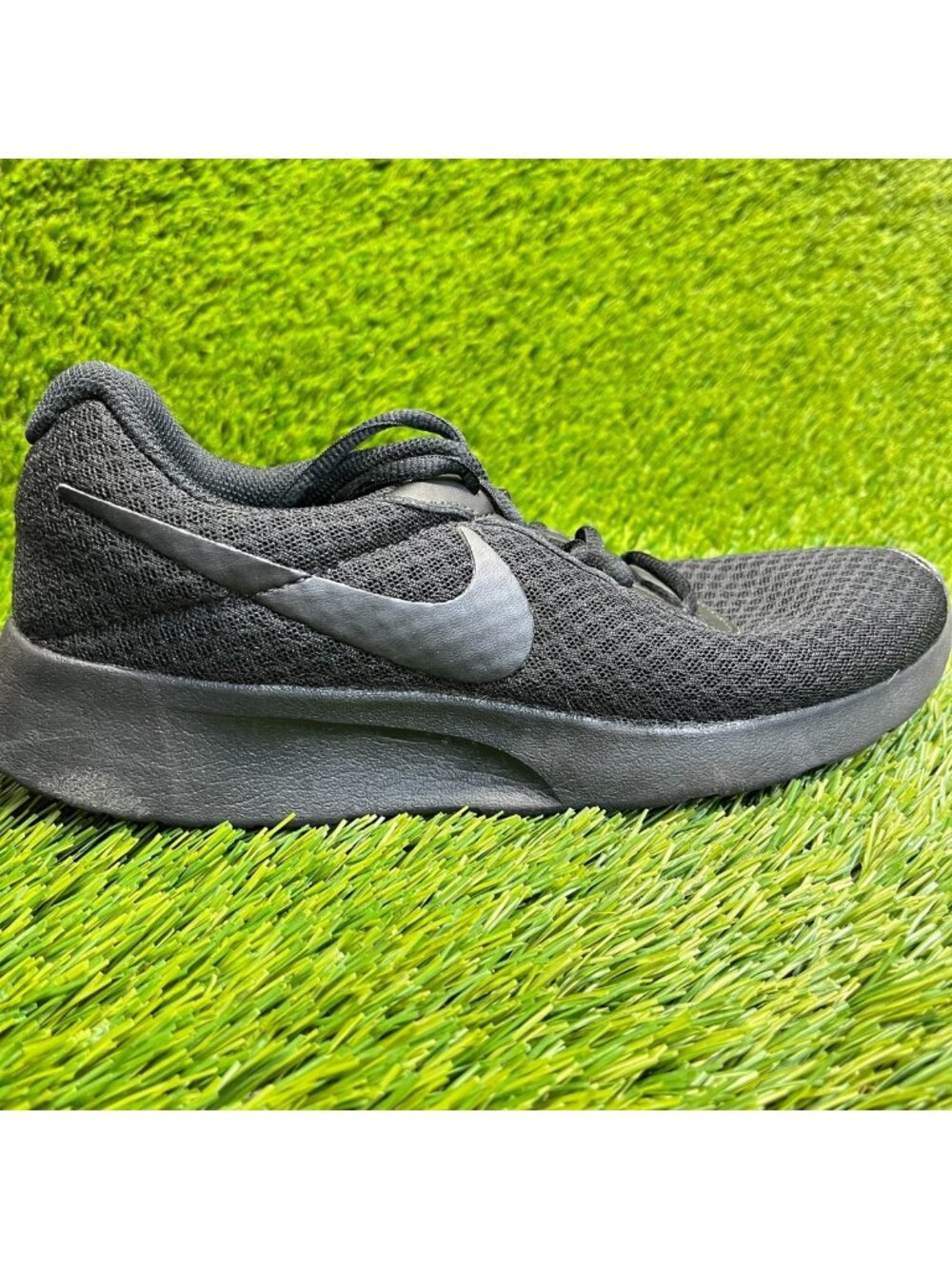 Nike Tanjun Womens Size 7.5 Triple Black Athletic Running Walking Shoes Sneakers